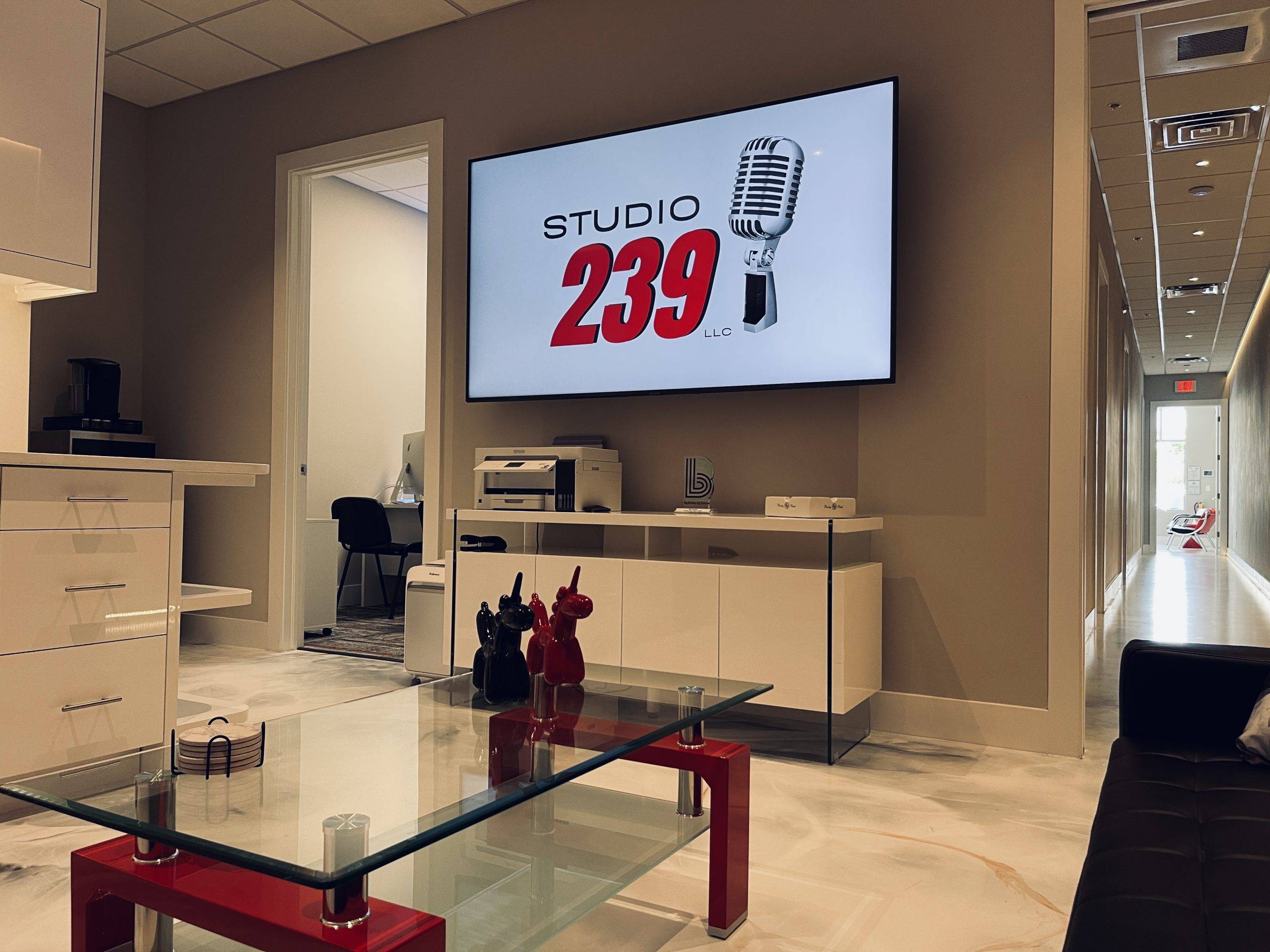 Podcast studio $125 an hour (audio and video)
